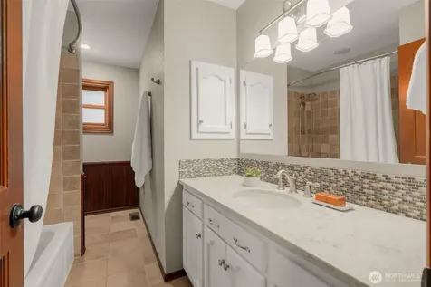 21016 NE 36th Street Sammamish WA 98074