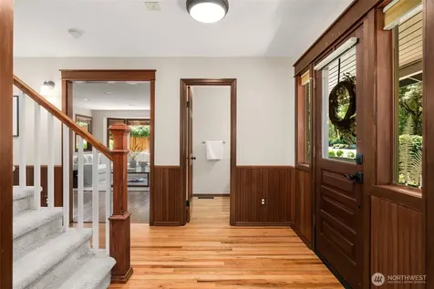 21016 NE 36th Street Sammamish WA 98074