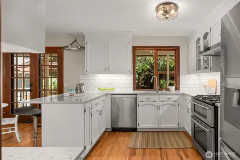 21016 NE 36th Street Sammamish WA 98074