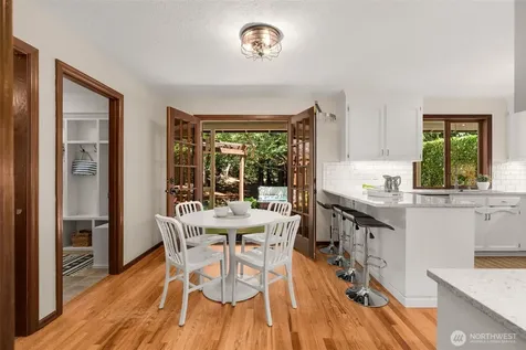 21016 NE 36th Street Sammamish WA 98074