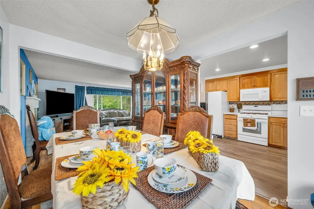 302 N 188th Street Shoreline WA 98133