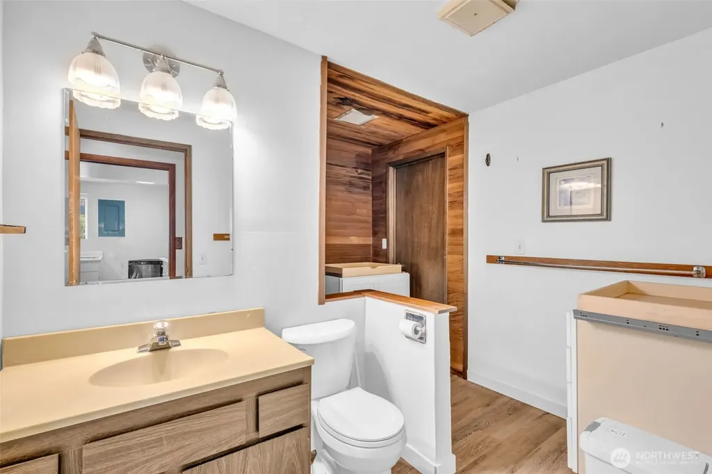 302 N 188th Street Shoreline WA 98133