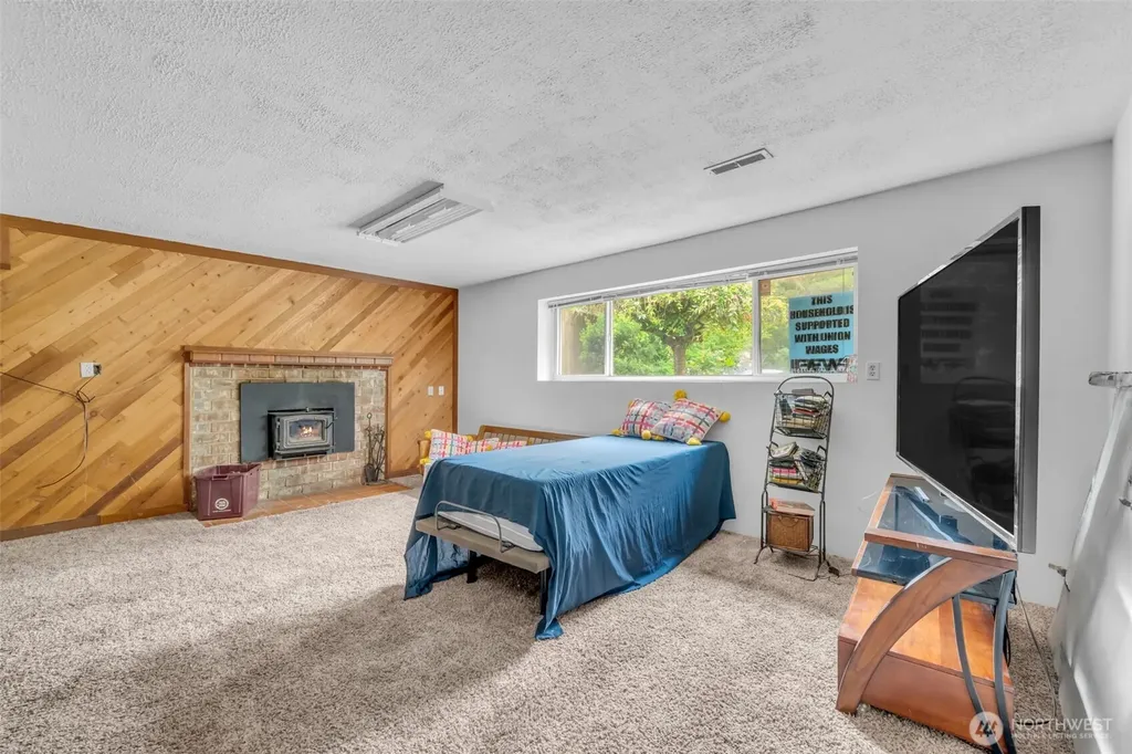 302 N 188th Street Shoreline WA 98133