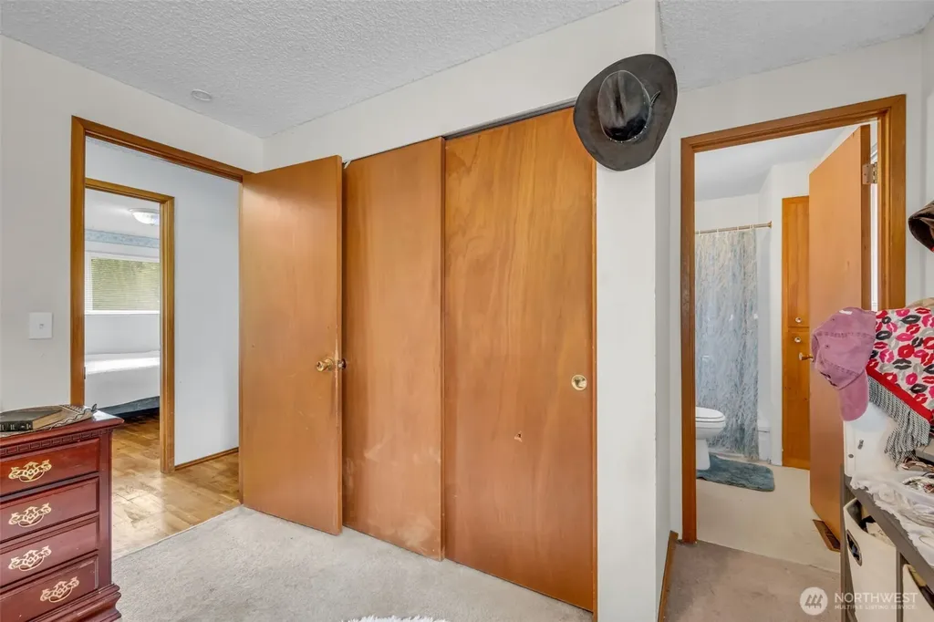 302 N 188th Street Shoreline WA 98133