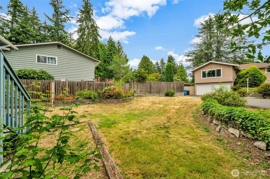 302 N 188th Street Shoreline WA 98133