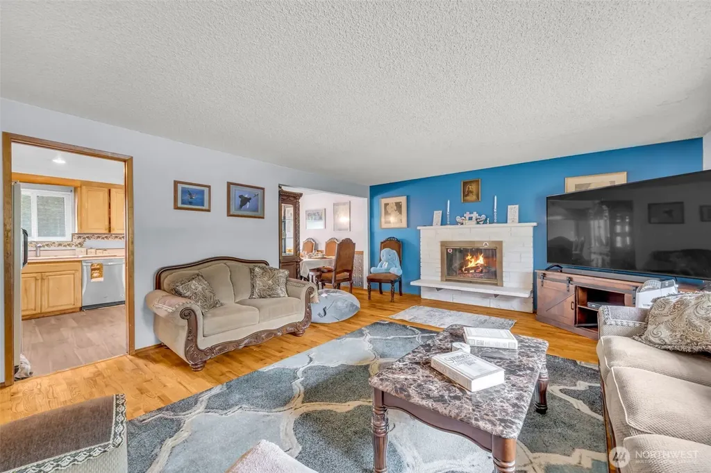 302 N 188th Street Shoreline WA 98133