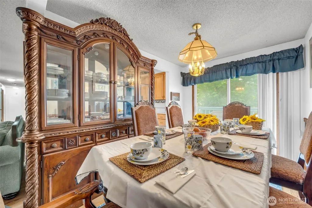 302 N 188th Street Shoreline WA 98133