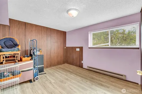 302 N 188th Street Shoreline WA 98133