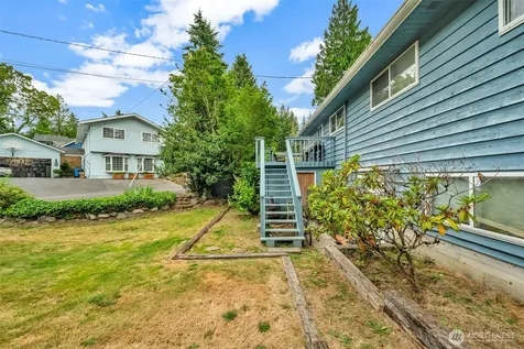 302 N 188th Street Shoreline WA 98133