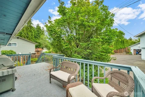 302 N 188th Street Shoreline WA 98133