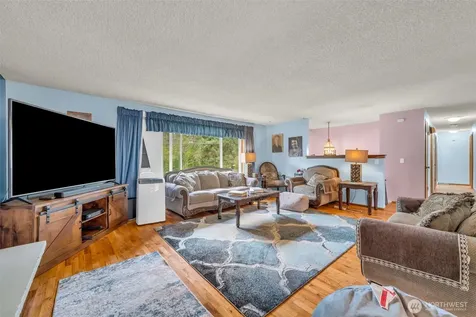 302 N 188th Street Shoreline WA 98133