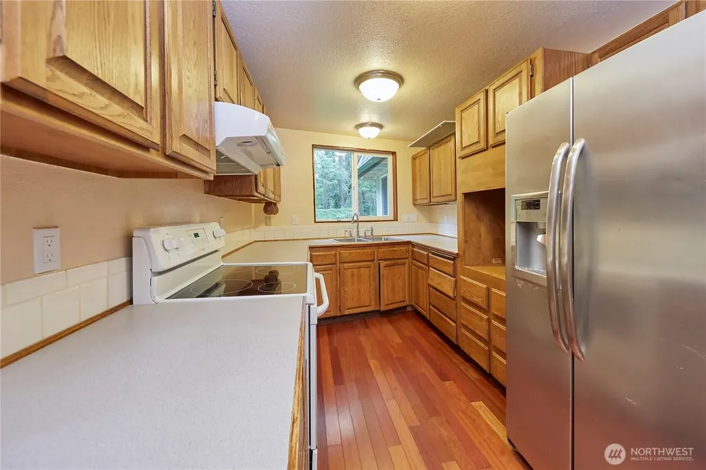 690 Peter Hagen Road W Seabeck WA 98380