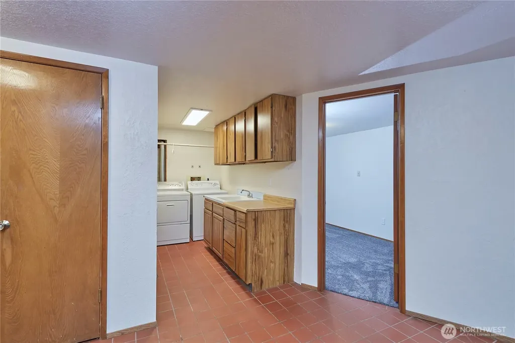 690 Peter Hagen Road W Seabeck WA 98380