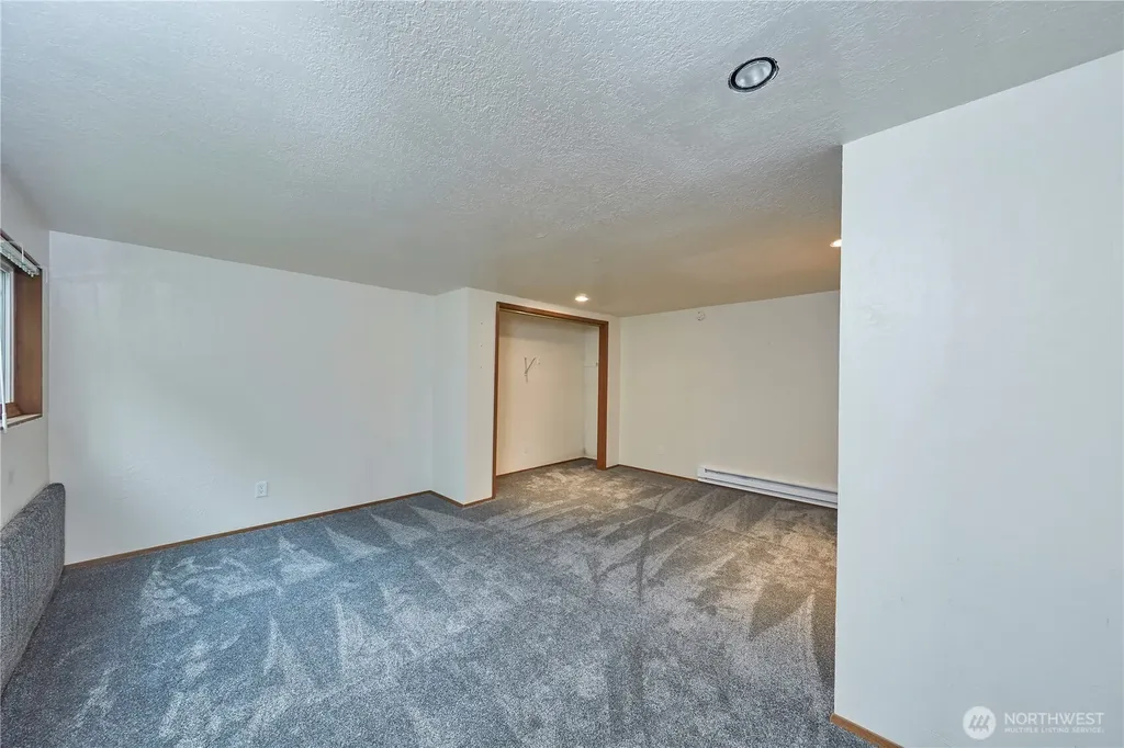 690 Peter Hagen Road W Seabeck WA 98380