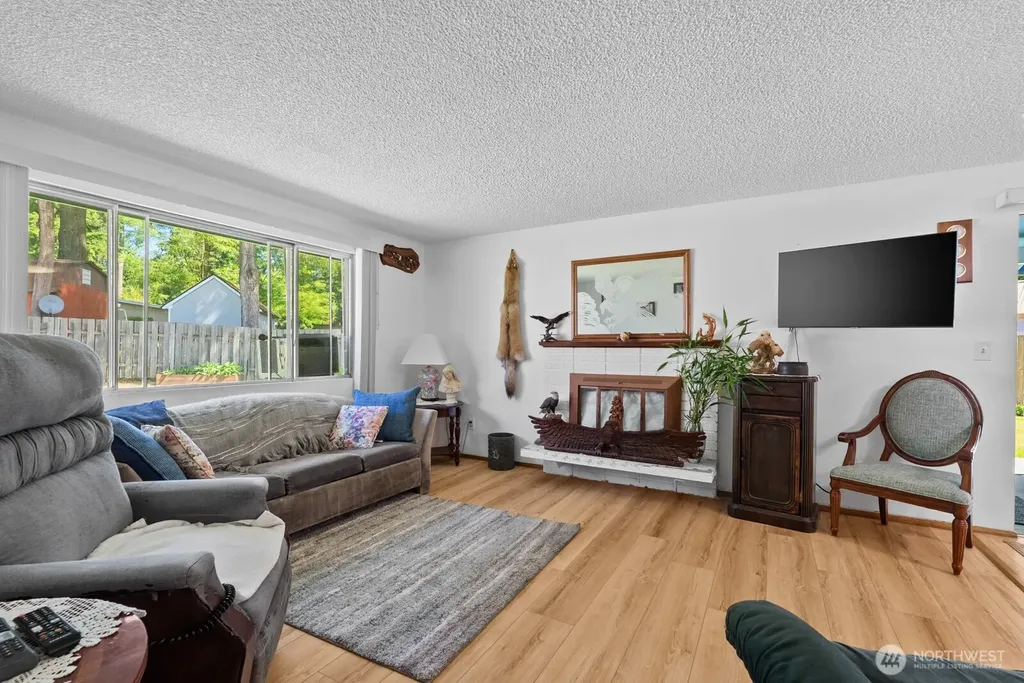 4927 236th Place SE Woodinville WA 98072