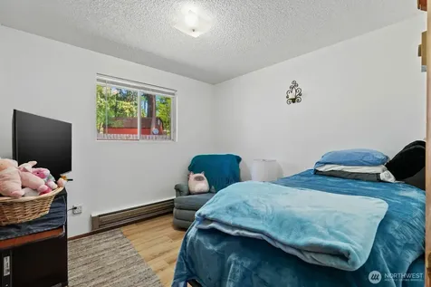 4927 236th Place SE Woodinville WA 98072