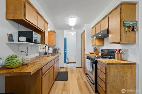 4927 236th Place SE Woodinville WA 98072