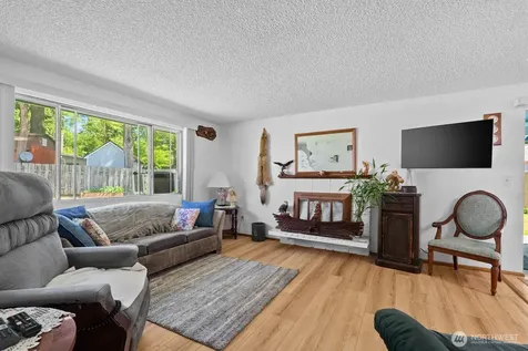 4927 236th Place SE Woodinville WA 98072