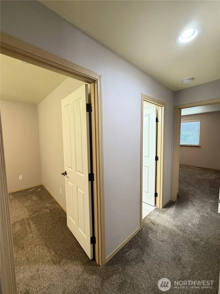 8428 Veterans Drive SW Lakewood WA 98498