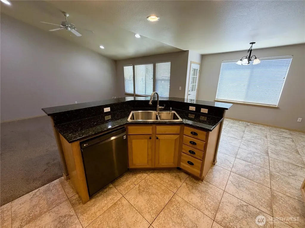 8428 Veterans Drive SW Lakewood WA 98498