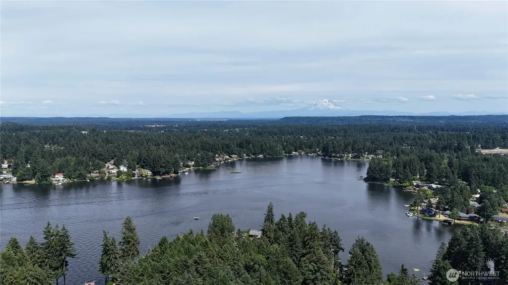 3901 Long Lake Dr SE Lacey WA 98503