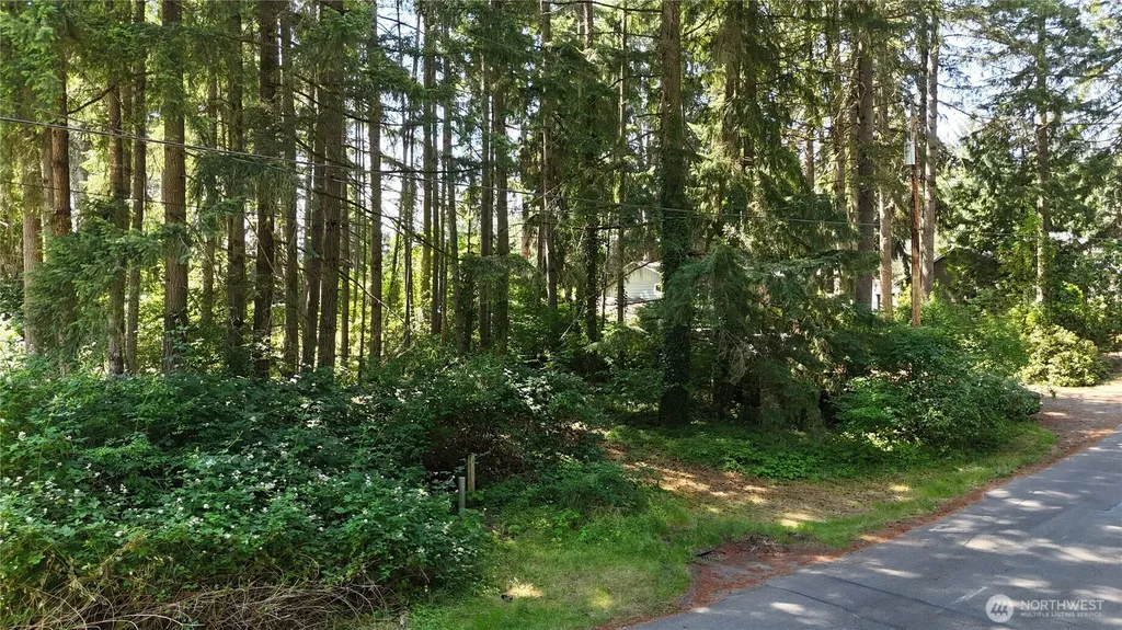3901 Long Lake Dr SE Lacey WA 98503