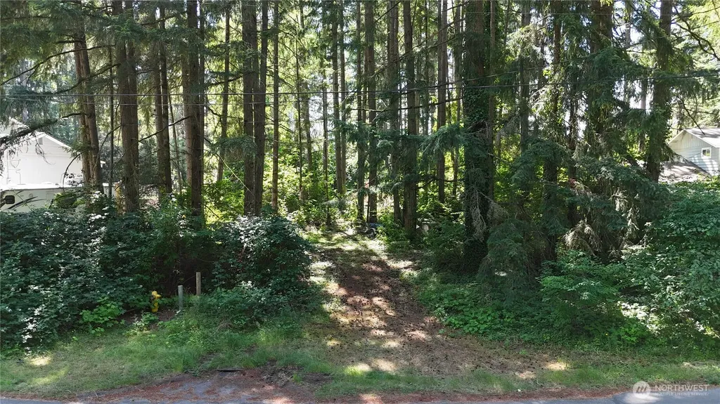 3901 Long Lake Dr SE Lacey WA 98503