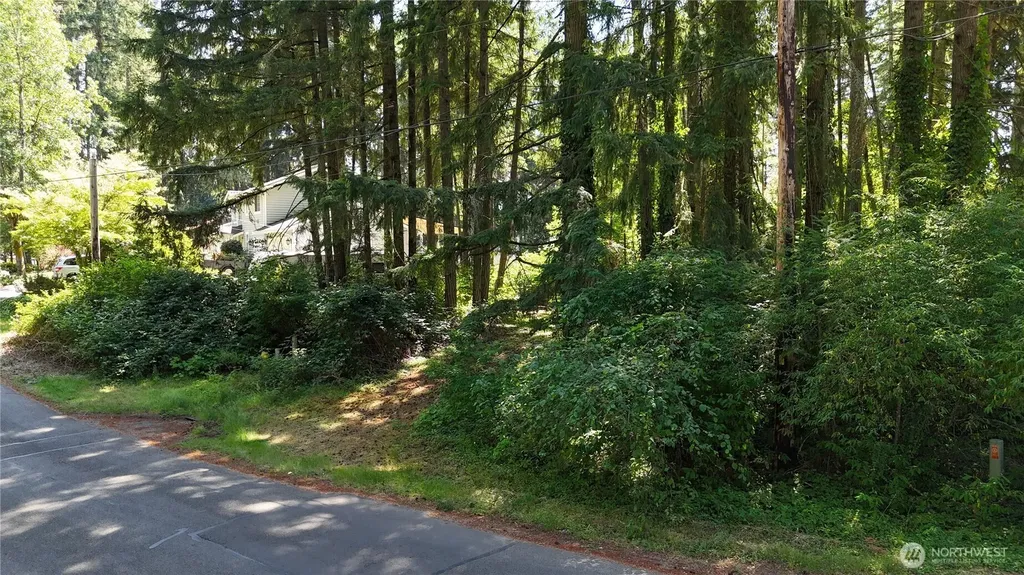 3901 Long Lake Dr SE Lacey WA 98503