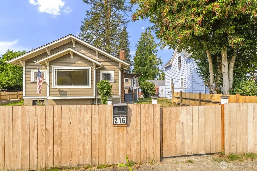 216 S Blakely Street Monroe WA 98272