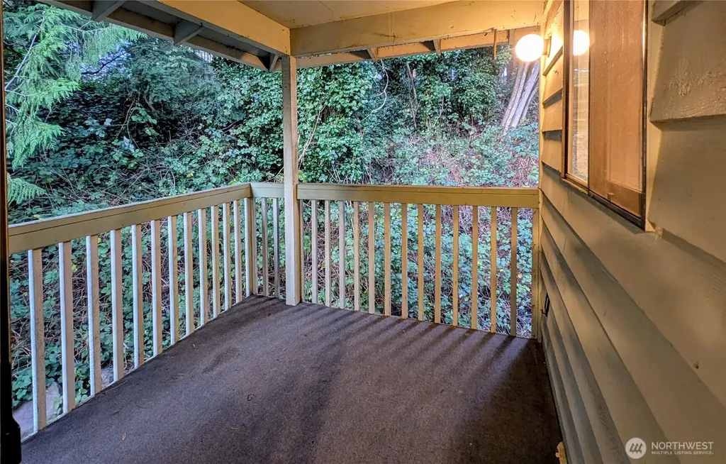 1627 NE 199th Place Shoreline WA 98155