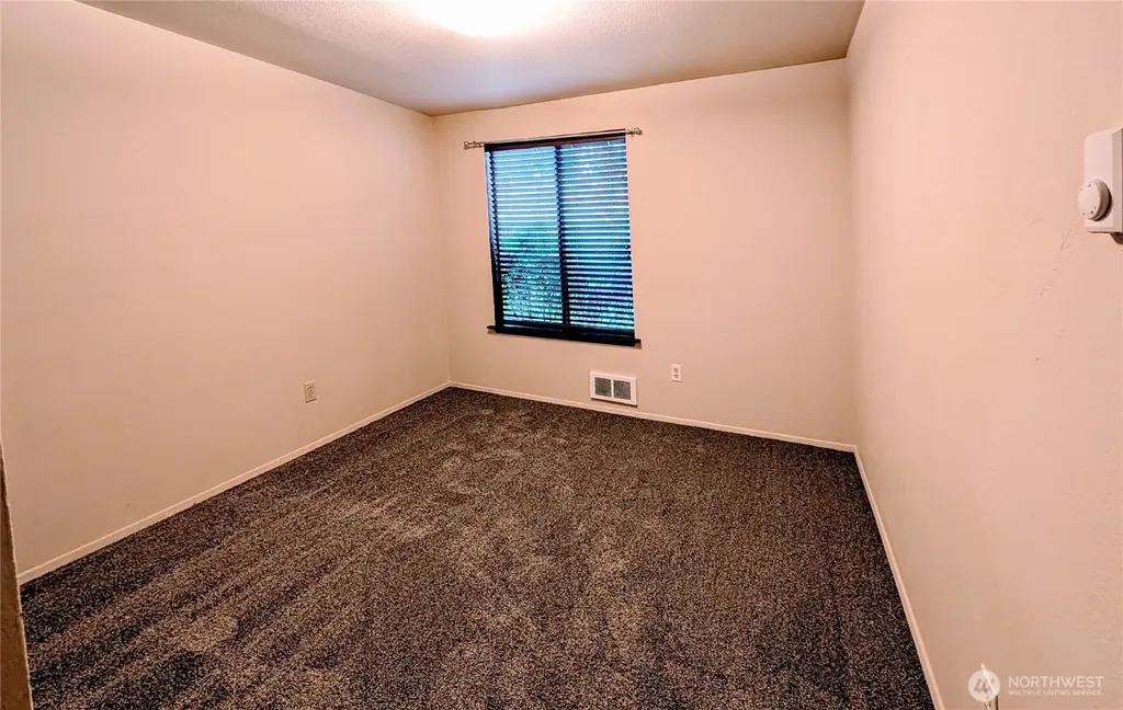 1627 NE 199th Place Shoreline WA 98155