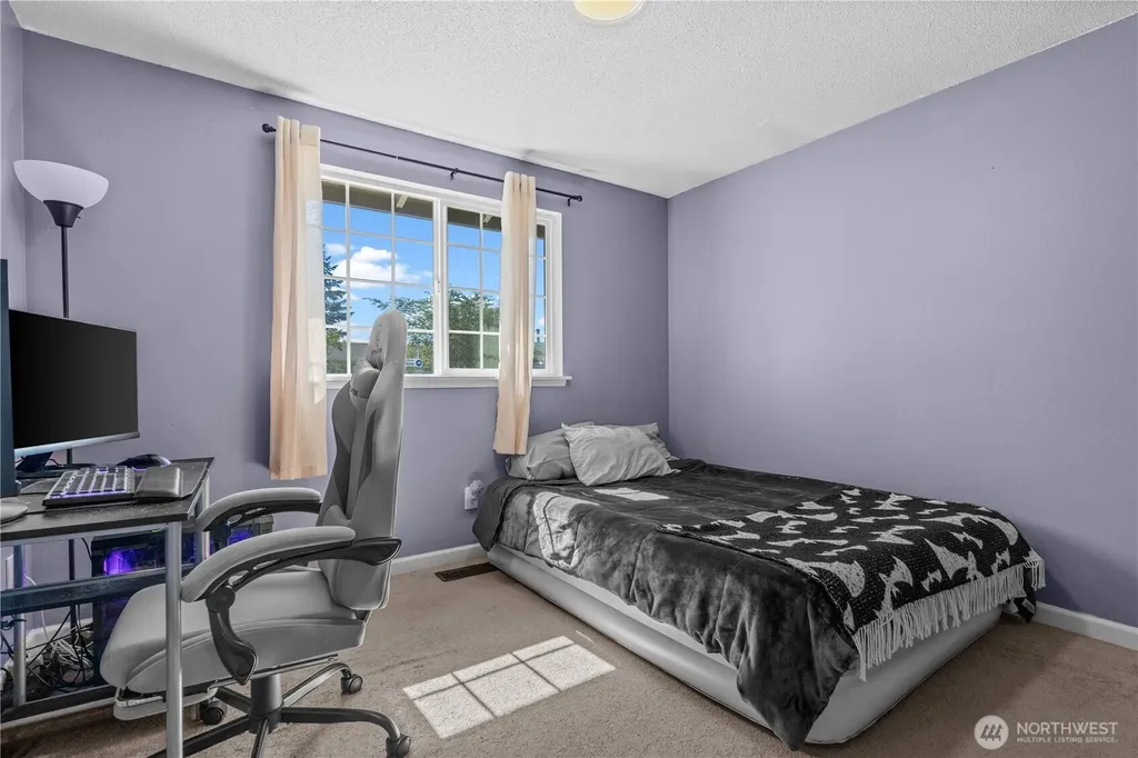 19320 Crescent Drive E Spanaway WA 98387