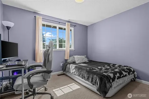 19320 Crescent Drive E Spanaway WA 98387
