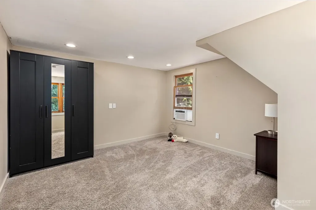 8233 NE 169th Street Kenmore WA 98028