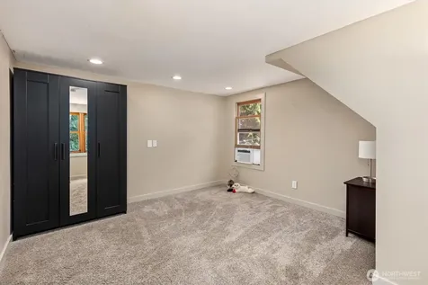 8233 NE 169th Street Kenmore WA 98028