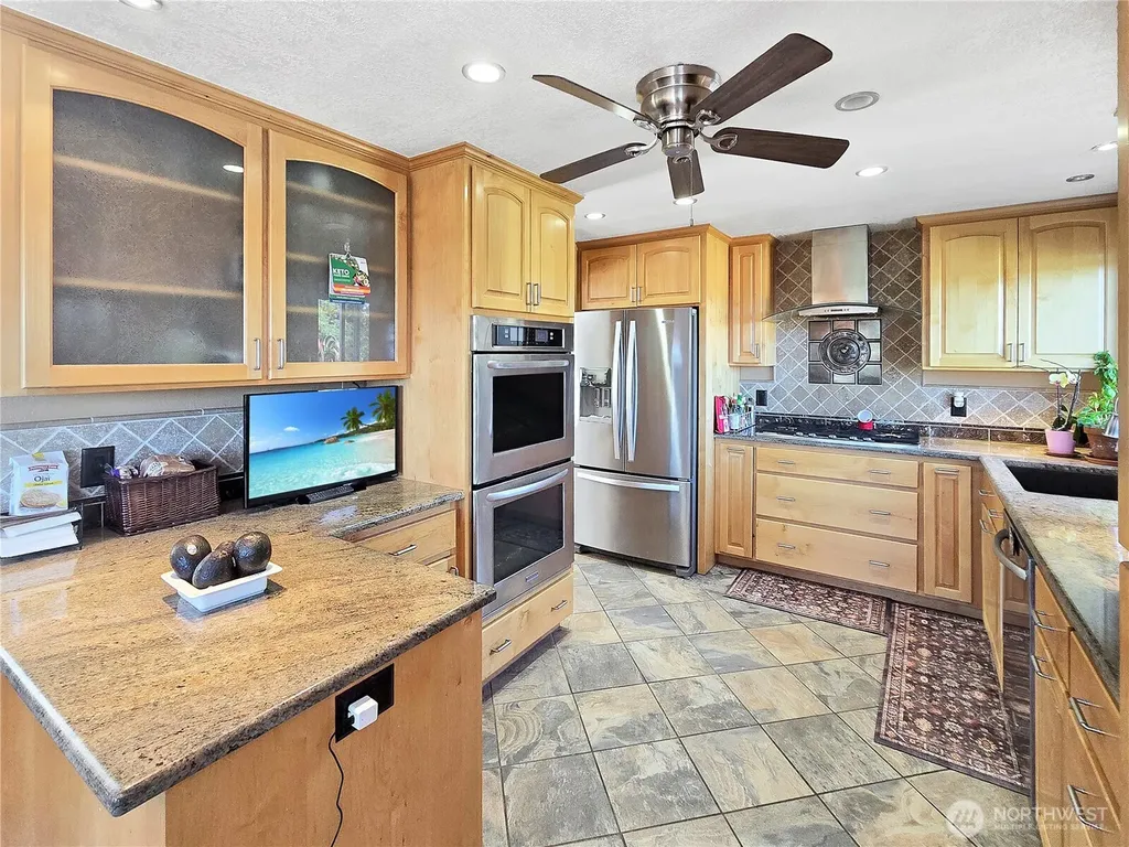 178 NW Captain Court Oak Harbor WA 98277