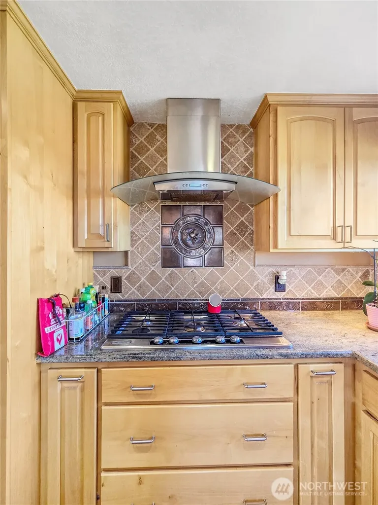 178 NW Captain Court Oak Harbor WA 98277