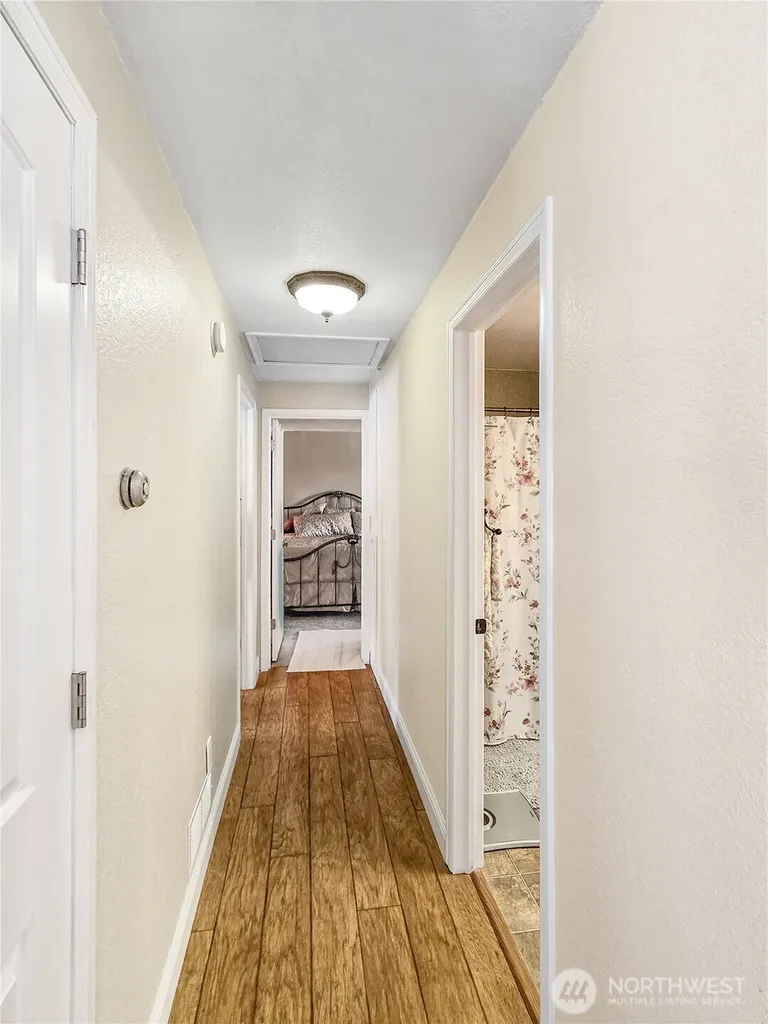 178 NW Captain Court Oak Harbor WA 98277