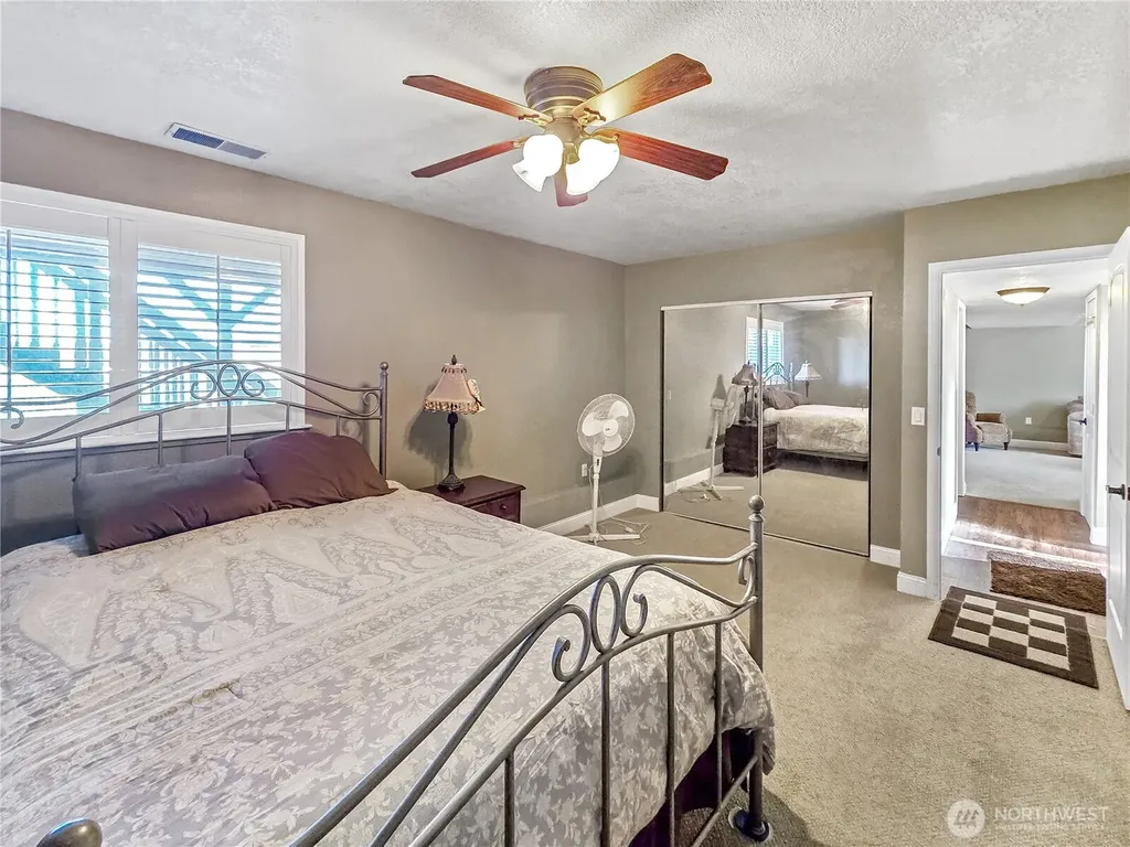178 NW Captain Court Oak Harbor WA 98277