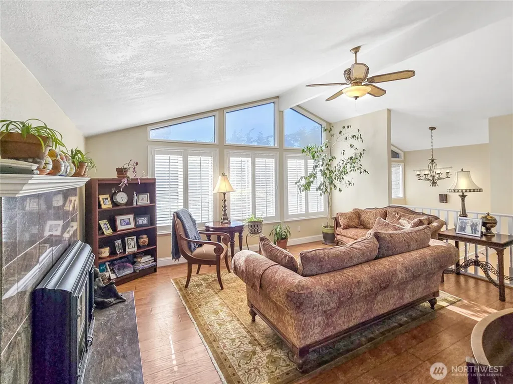 178 NW Captain Court Oak Harbor WA 98277