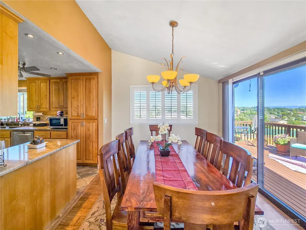 178 NW Captain Court Oak Harbor WA 98277