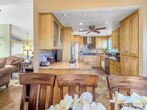 178 NW Captain Court Oak Harbor WA 98277