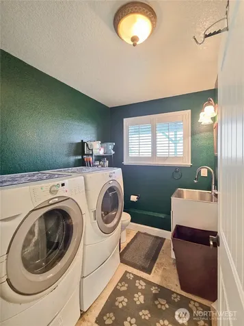 178 NW Captain Court Oak Harbor WA 98277