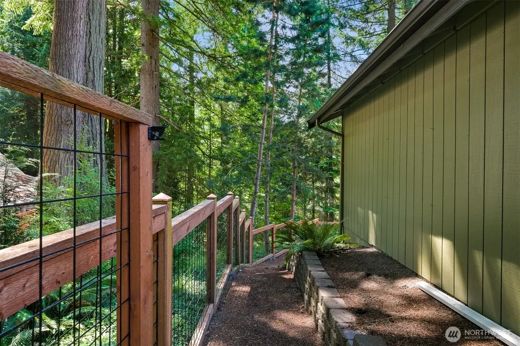 5 Tee Place Bellingham WA 98229