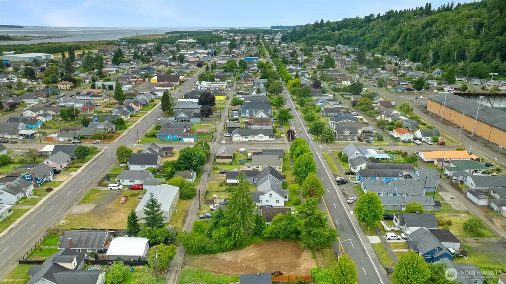 2922 Sumner Avenue Hoquiam WA 98550