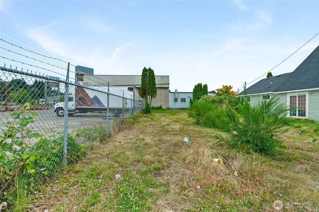 205 5th Street Hoquiam WA 98550