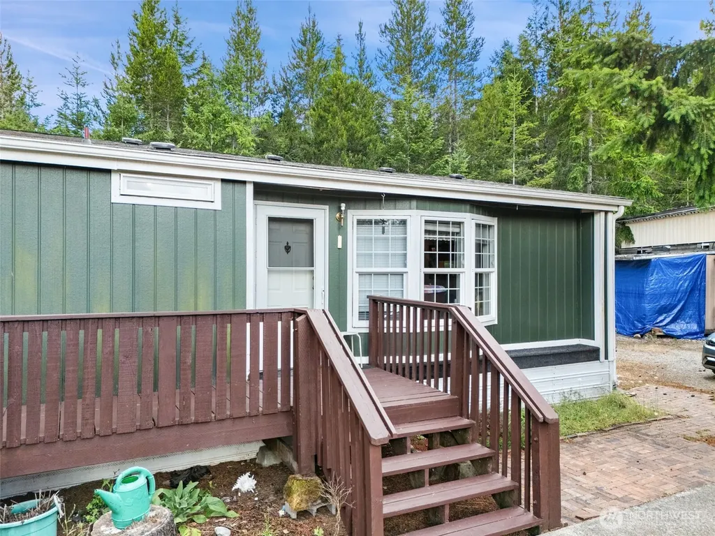 60 E Crimson Peak Road Belfair WA 98528
