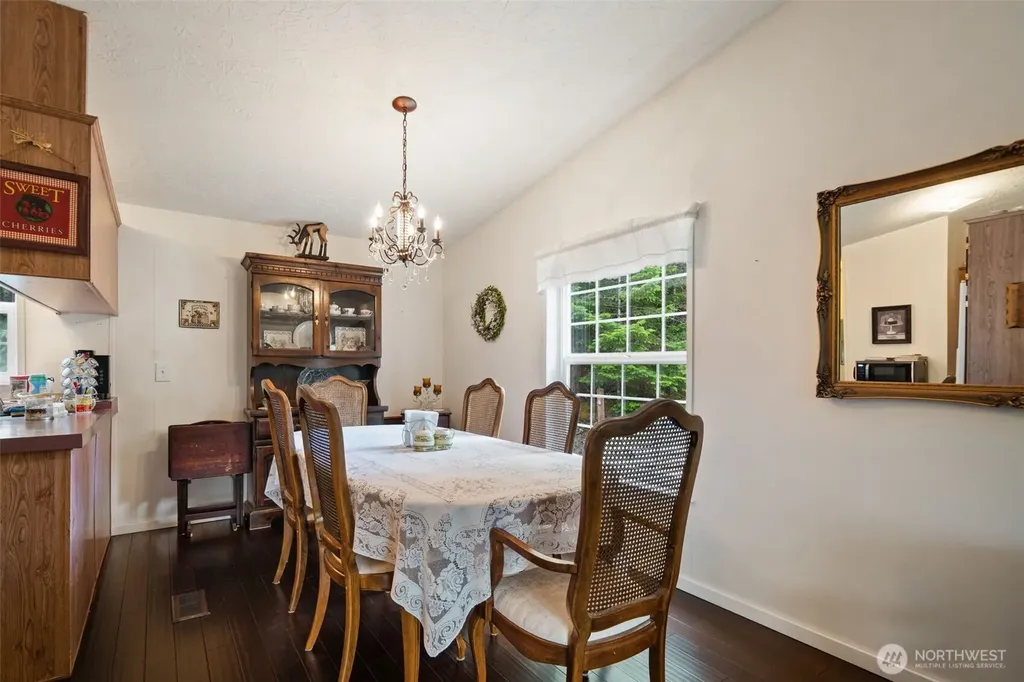 60 E Crimson Peak Road Belfair WA 98528