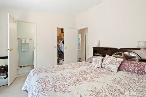 60 E Crimson Peak Road Belfair WA 98528