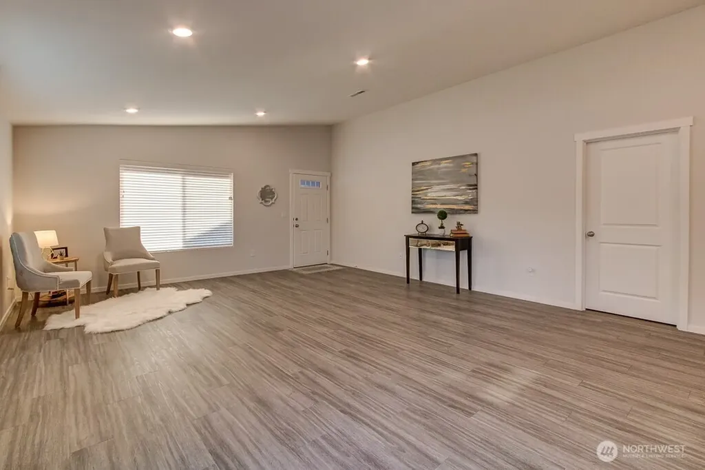 27 Jonagold Lane Manson WA 98831
